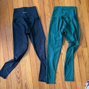 Barre3 Women's Stylish Leggings - Midnight Black and Forest Green bundle